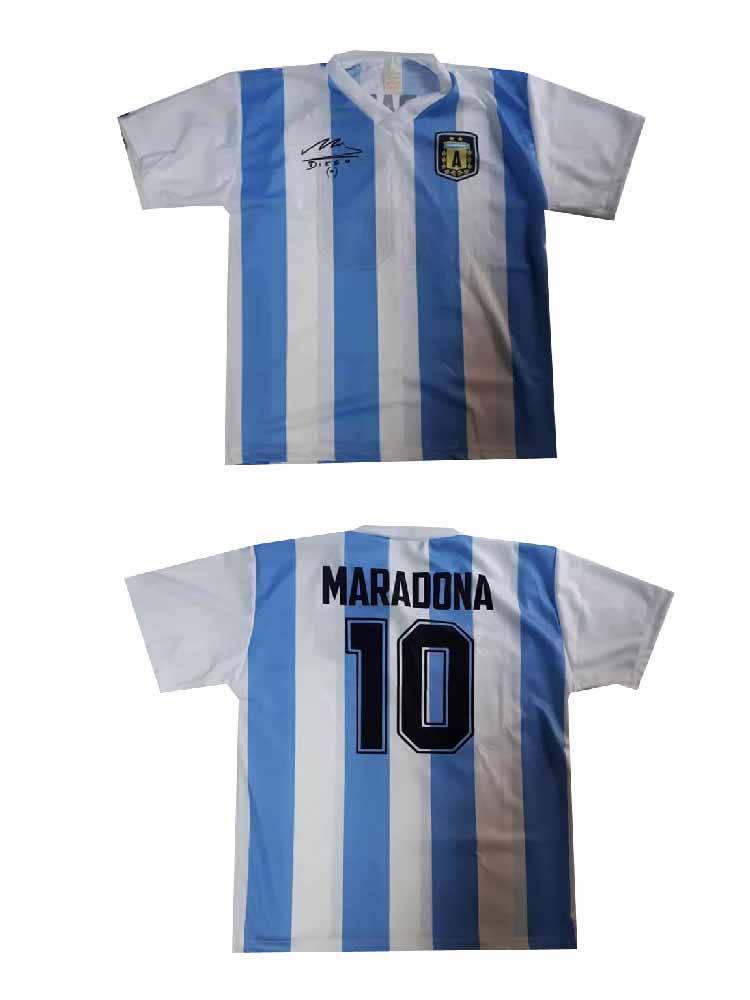 c1 SUPER T-SHIRT maglia argentina poliestere maradona tifoso del NAPOLI  DIEGO con autografo stampato, taglie adulti e bambini omaggio PORTACHIAVI